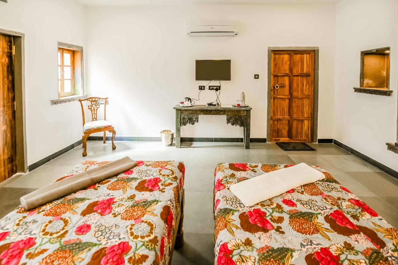 우다이푸르 The Neem Tree B&B 외부 사진