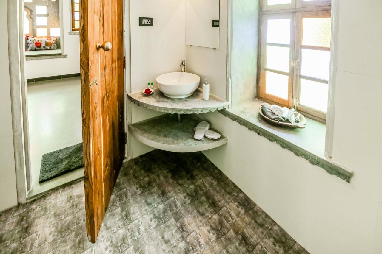 우다이푸르 The Neem Tree B&B 외부 사진